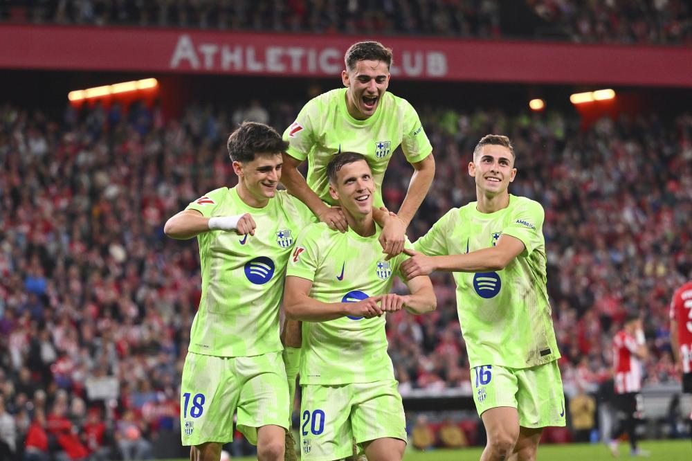 意大利上一场参加世界杯的首发11人：6人已退役，2人无球队