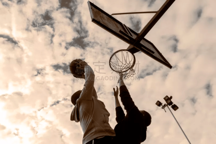 篮球NBA球队教练强调防守纪律