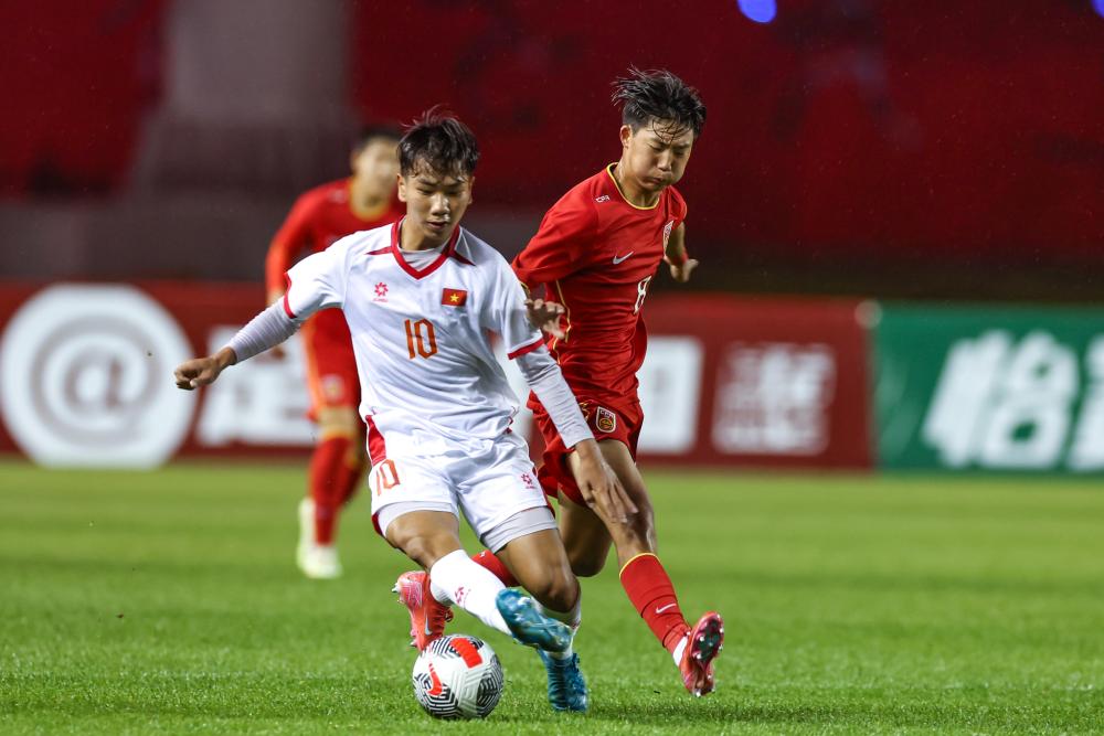 舍甫琴科：我喜欢这支米兰的热情；莱奥能在我那时的米兰踢球