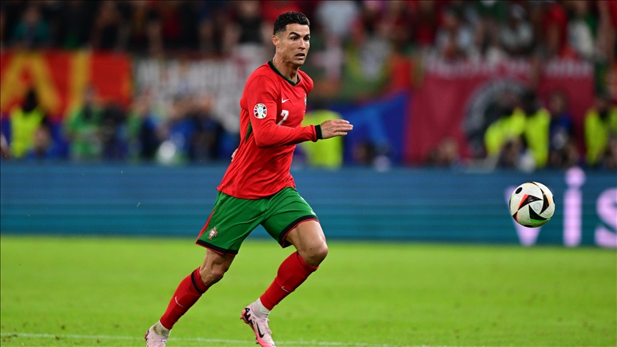 阿德莱德对阵惠灵顿凤凰首发：古德温领衔、鲁弗出战