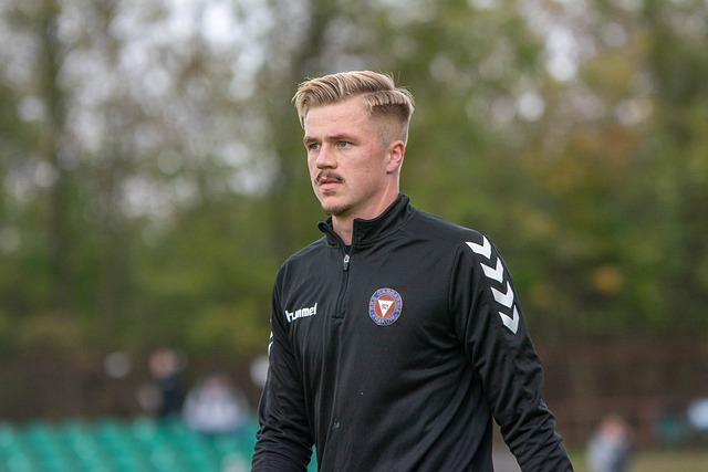 成为一场关 成为一场关