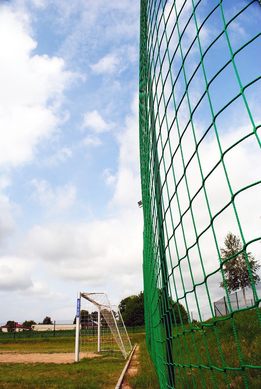 天空与地面 天空与地面
